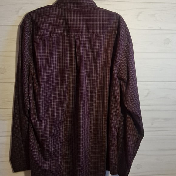 Van Heusen button down shirt - Picture 4 of 5